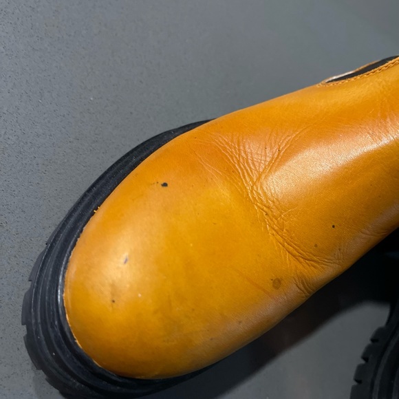 Size 38 Miz Mooz, lug, sole boots. In Ochre - Picture 6 of 7